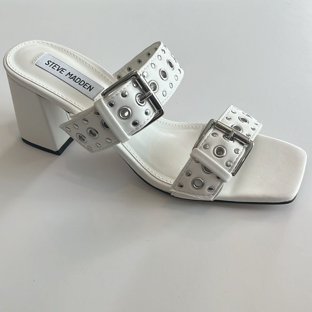Steve Madden trendy double strap white heels sandals